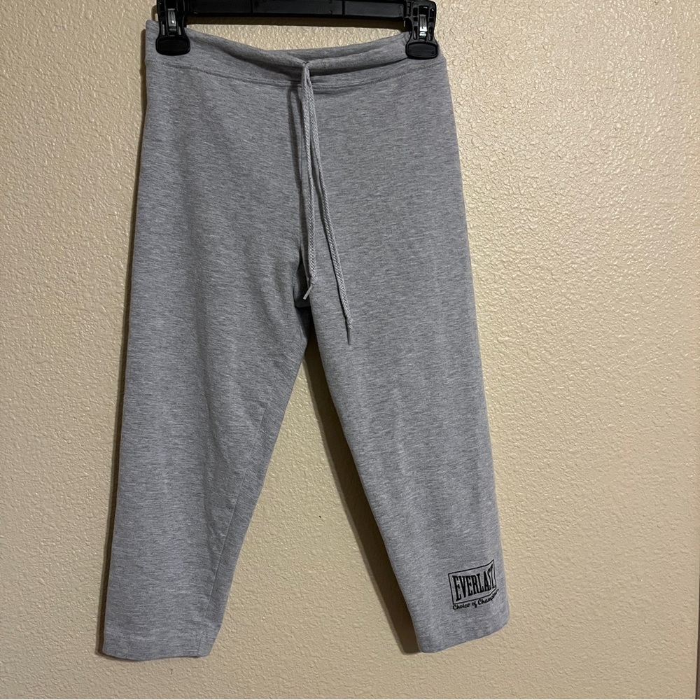 Everlast Women’s M Heather Gray Capri Athletic Pants